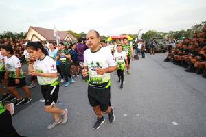 BIB: 
                            <button type="button" onclick="openModal(3530950)" class="btn btn-primary btn-sm float-right btn-popup" data-toggle="modal" data-target=".modal-high-quality">
                        <i class="fas fa-shopping-cart"></i> Add to Cart
                    </button>
                                            <button type="button" onclick="isThisMe(3530950, true)" class="btn btn-success btn-sm float-right btn-popup btn-isme hidden" data-toggle="tooltip" data-placement="bottom" title="นี่คือรูปของคุณใช่ไหม คลิกที่นี่เพื่อเอาเข้าอัลบั้ม">
                        <i class="fas fa-plus"></i> Add to album
                    </button>
                    <button type="button" onclick="isThisMe(3530950, false)" class="btn btn-warning btn-sm float-right btn-popup btn-isnotme hidden">
                        <i class="fas fa-ban"></i> Remove from album
                    </button>